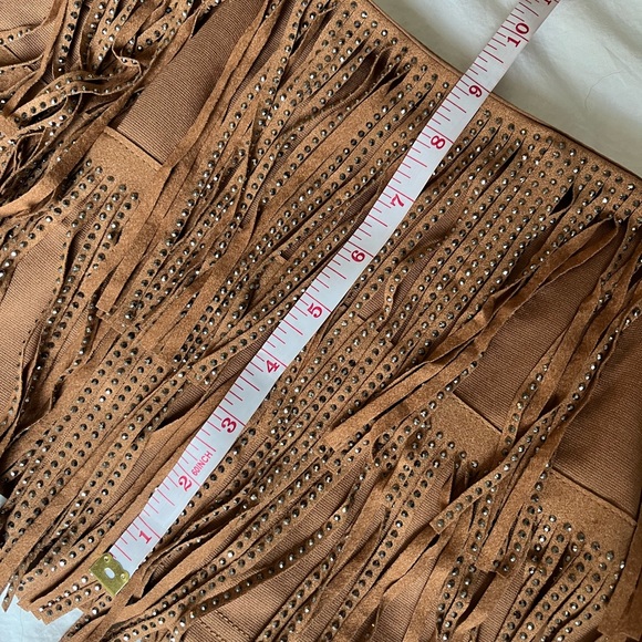 CowGirl Glam, 2 Piece: Skirt & Top. Size L Tan Faux Suede, Embellished Fringe. - Picture 10 of 11
